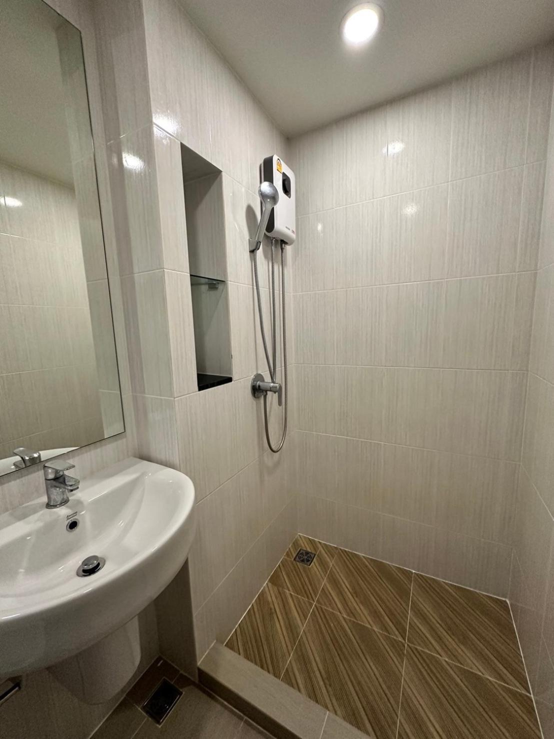 Near Safari Park And Bts Bangchan Swimming, Fitness, Cooking, Family-friendly